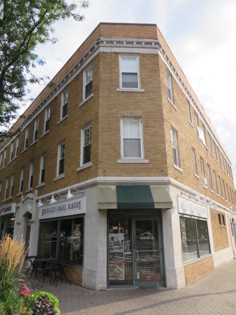 Building Photo - 951 Farmington Ave