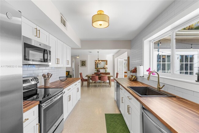 Foto del edificio - 1116 SE 13th Ct