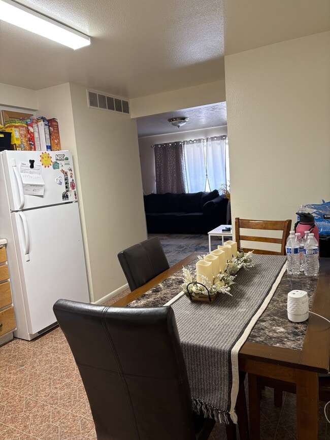 Building Photo - 1748 S 500 E