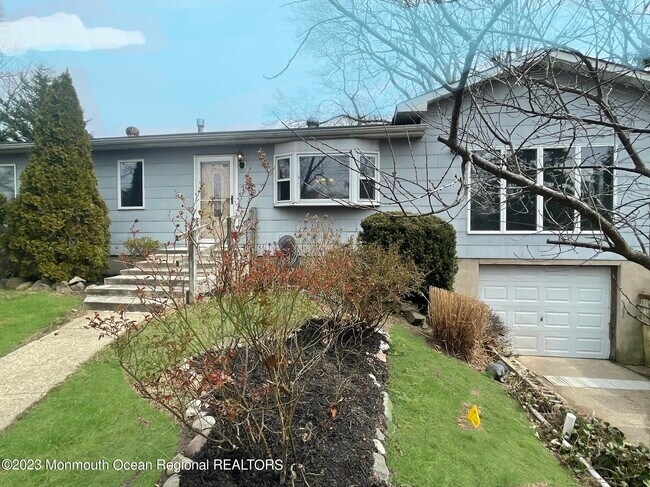 Foto del edificio - 585 Shady Ln