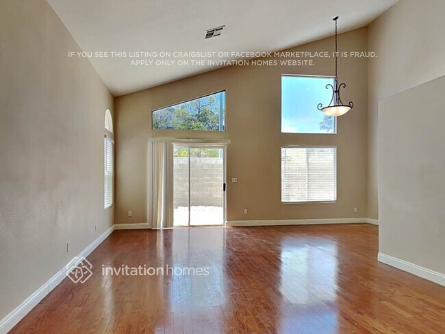 Foto del edificio - 125 Golf Range St