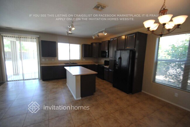 Foto del edificio - 4406 W Hasan Dr