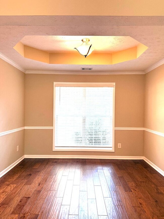 Foto del edificio - Beautiful 3-Bedroom Home in Desirable Ogle...