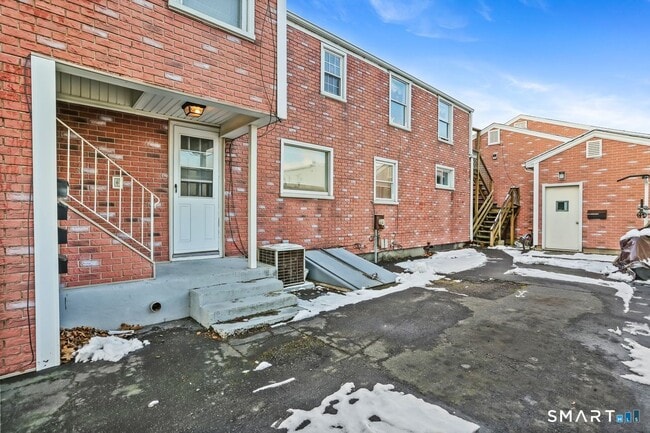 Building Photo - 234 Linwood Ave