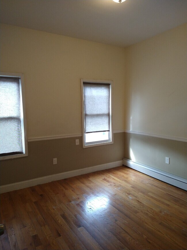 Building Photo - 9415 Forbell St