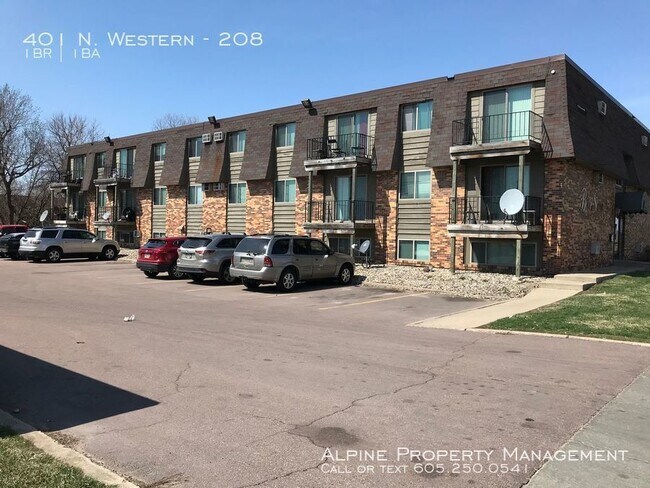 Building Photo - 401 N Western Ave