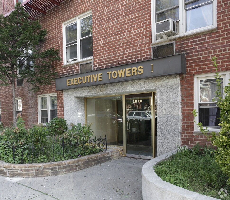 Building Photo - Executive Towers I