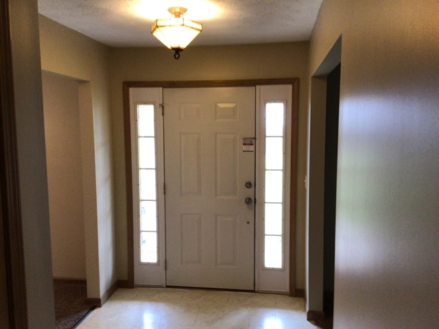 Foto del edificio - 1330 Fairway Ct