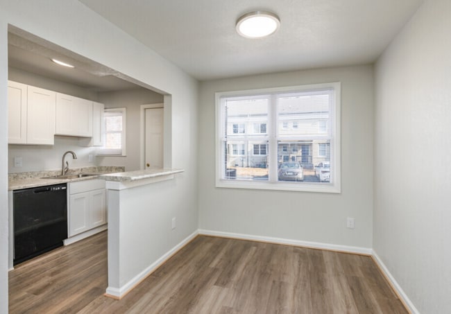 Photo - 869 36th St Apartment