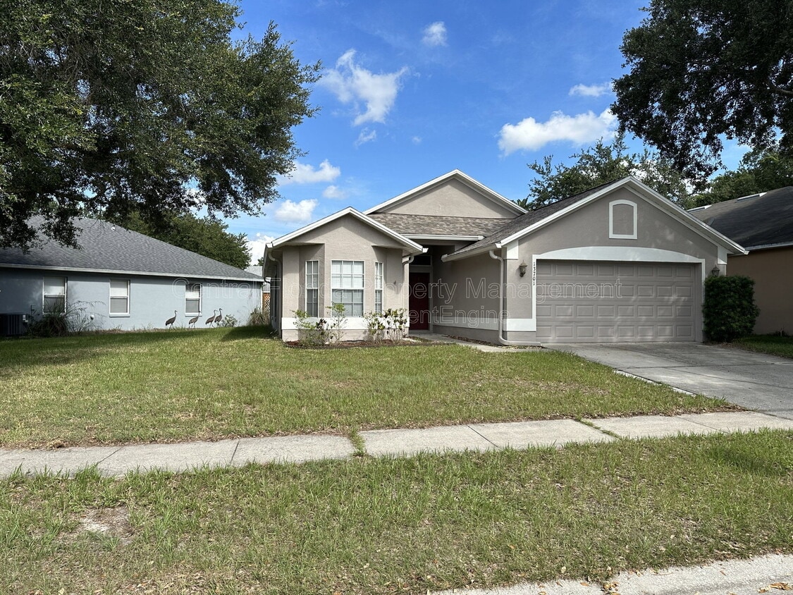 Photo - 13701 Meadowpark Avenue