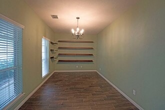 Building Photo - 26635 Summerbend Hollow Ln