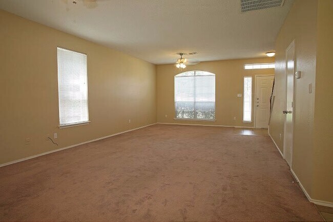 Building Photo - 1714 Stafford St
