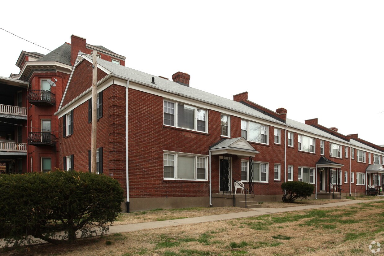 Primary Photo - 1455 S 3rd St