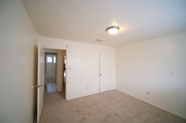 Foto del edificio - 12327 Shannon Hills Dr