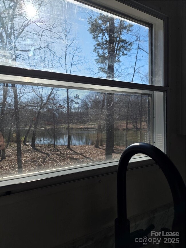 Foto del edificio - 5712 Unionville Rd