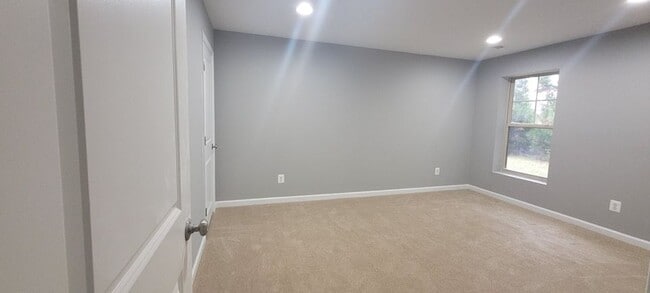 Building Photo - 15804 Lee Carter Road