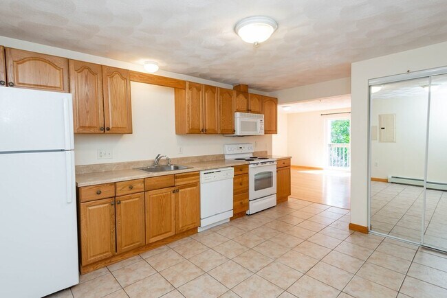 Building Photo - 9 Leblanc Dr