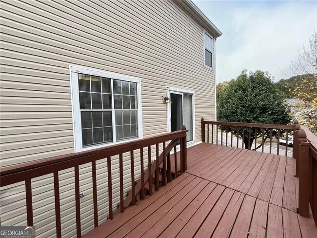 Building Photo - 1183 Red Oak Cove