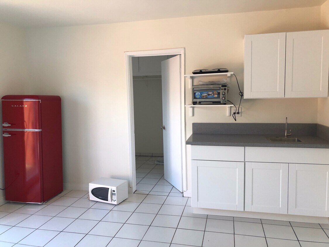 Foto principal - 531 Brooks Ave