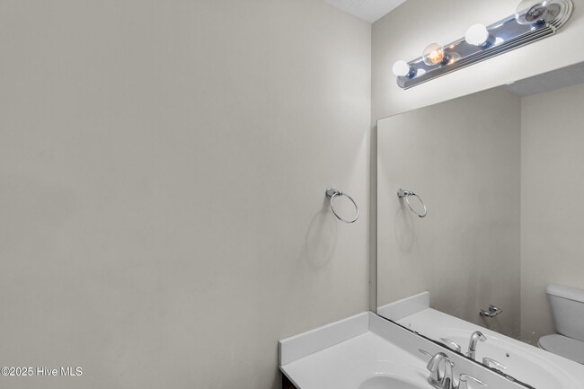 Building Photo - 308 Glen Cannon Drive