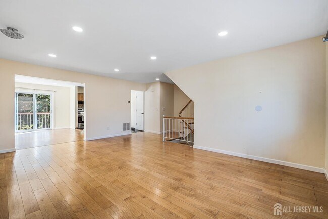 Foto del edificio - 6304 Hana Rd