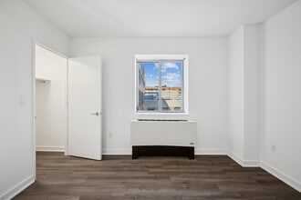 Interior Photo - MODA