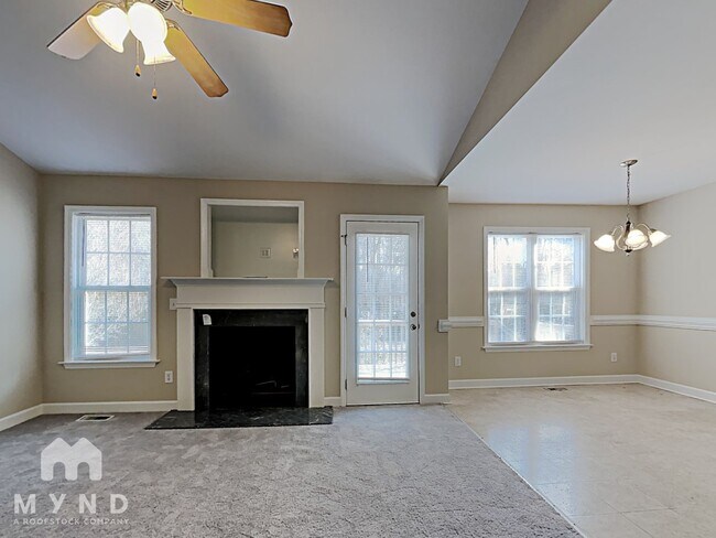 Building Photo - 172 Pedernales Dr