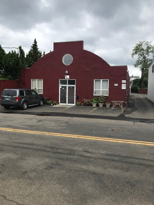 44 Kendall St Unit 2, New Haven, CT 06512 Apartments 44 Kendall St