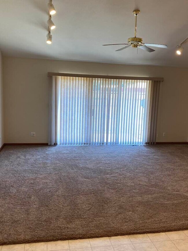 Foto del edificio - 2925 E Shetland Dr