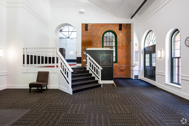 Lobby - Royal Worcester Apartments