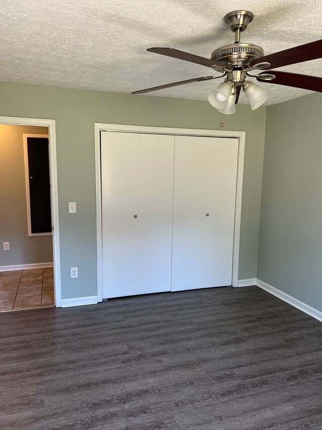 Building Photo - 97 Evergreen Ln