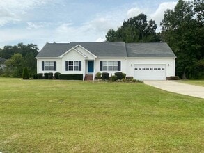 Building Photo - 305 Towbridge Ln