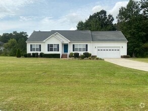 Building Photo - 305 Towbridge Ln