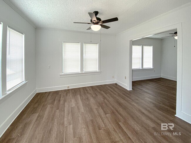 Foto del edificio - 5172 W Union Ave