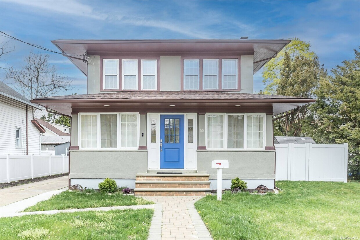 Primary Photo - 88 Lincoln Pl