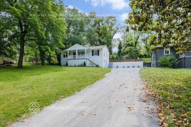 Building Photo - 605 Durrett Dr