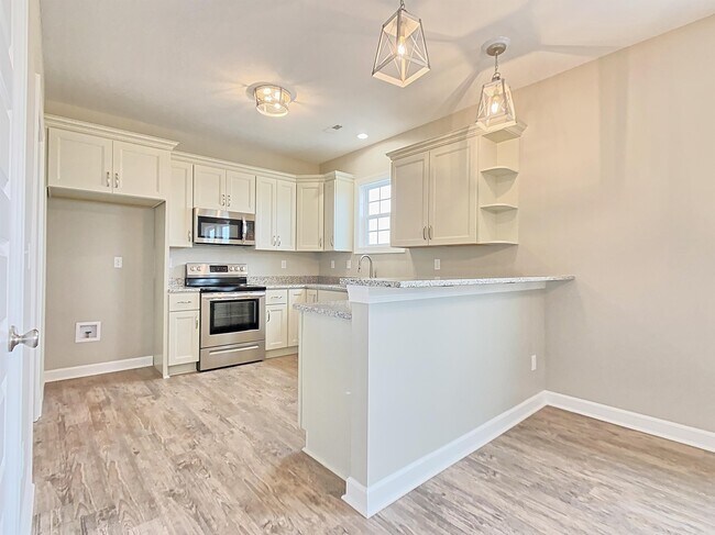 Building Photo - 317 Spinnaker Dr