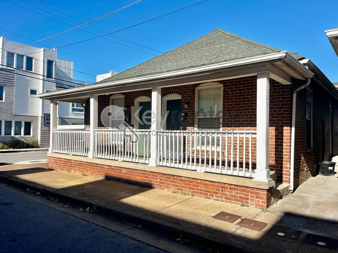 Photo - 77 East 17th Street