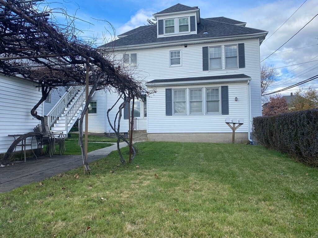 48 Lawrence St Unit 2, Milford, MA 01757 Room for Rent in Milford, MA