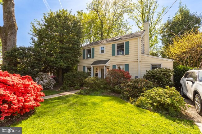 Foto del edificio - 8722 Milford Ave