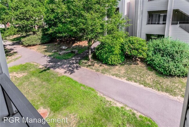 Foto del edificio - 1 br, 1 bath House - 135 Burgundy Hill Lane