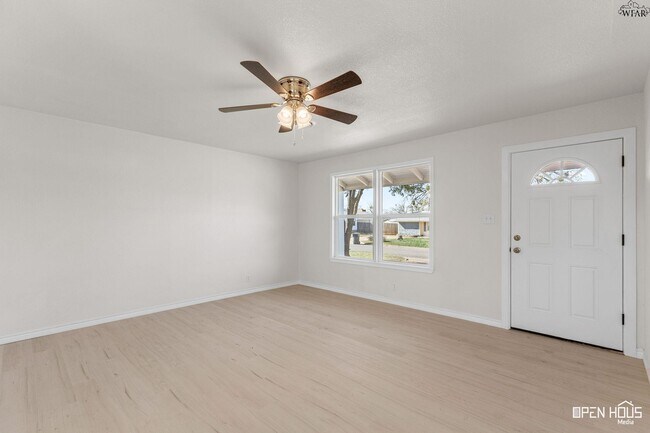 Foto del edificio - 3201 Cuba Ct