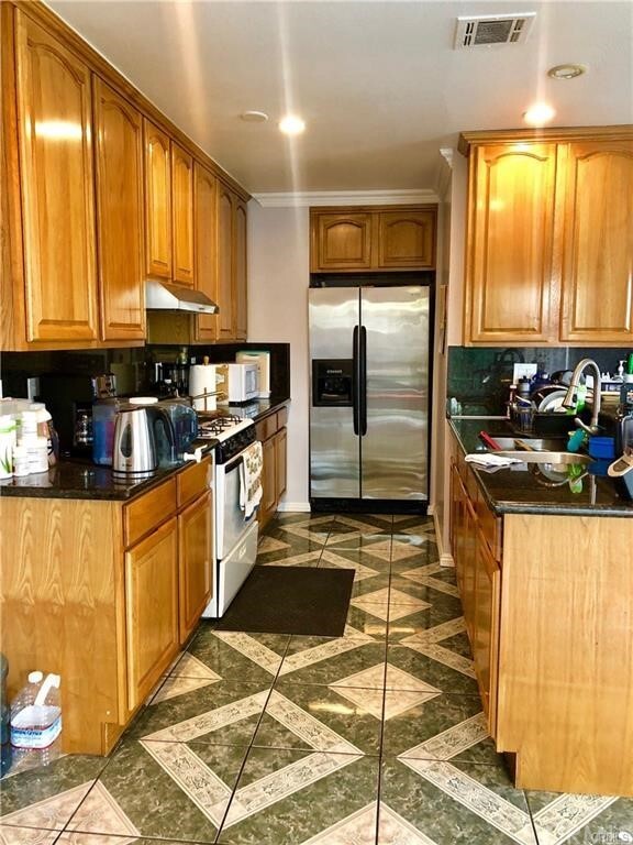Foto del edificio - 4512 Donner Ct