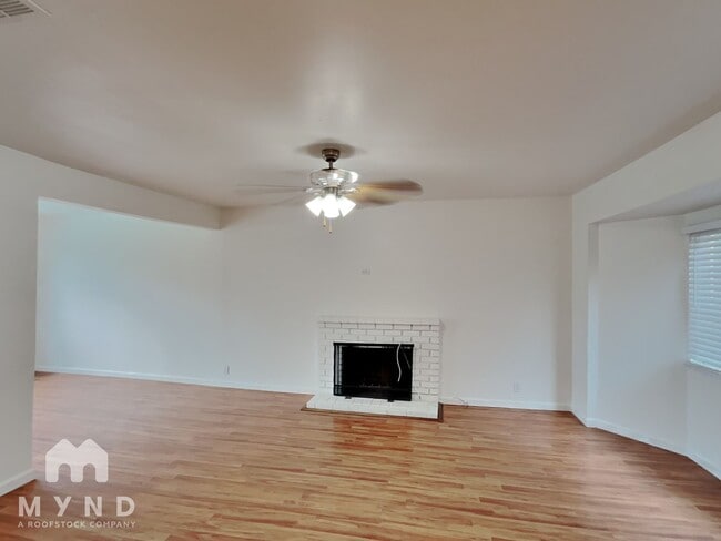 Building Photo - 2113 Merritt Pl