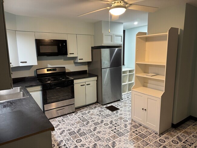 Cocina - 100 W King St