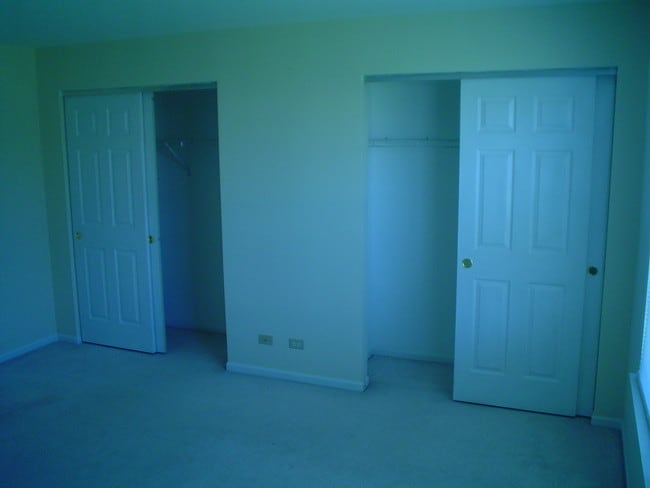Building Photo - 226 Grandview Ct