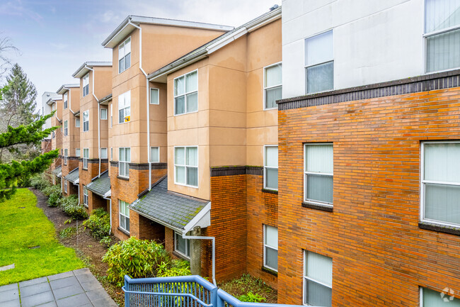 Exterior - Fomer Concordia Univ. East Residence Hall