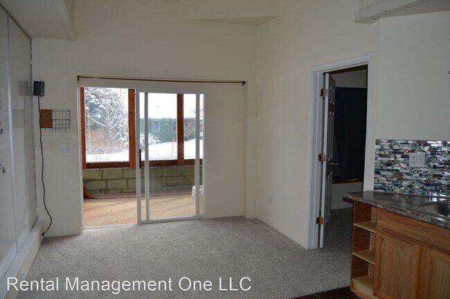 Building Photo - 5 br, 3 bath Apartment - 4170 Hearthside Dr