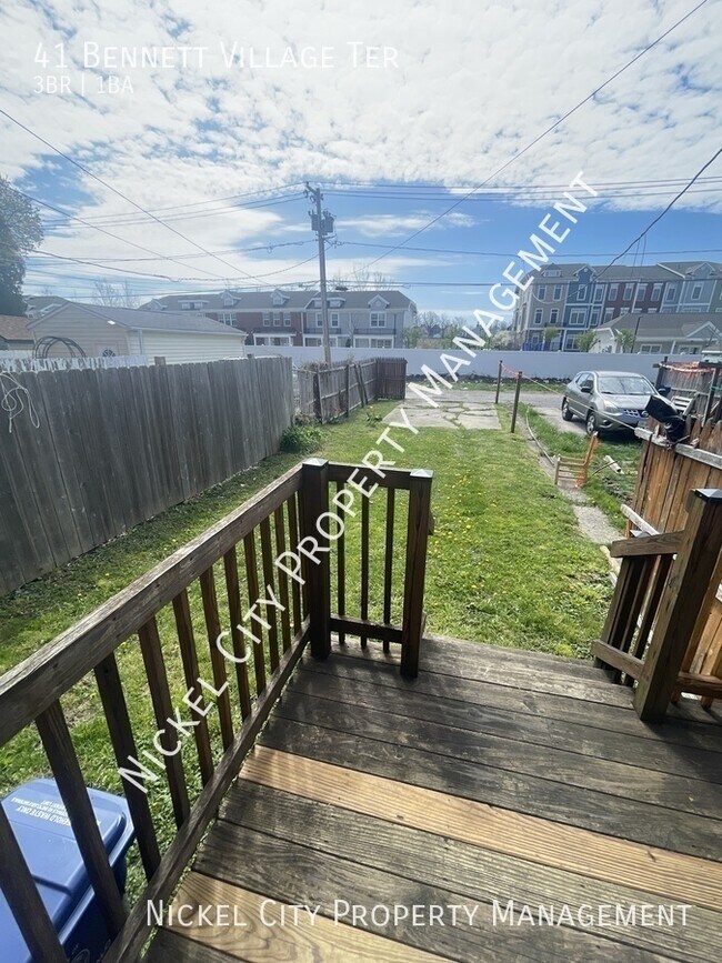 Foto del edificio - 41 Bennett Village Terrace