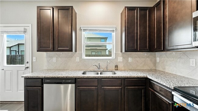 Building Photo - 2513 Marty Way
